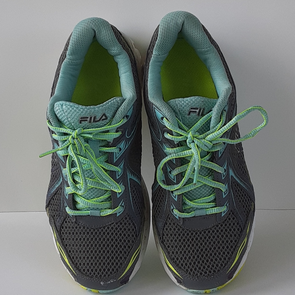 Fila tennis shoes
